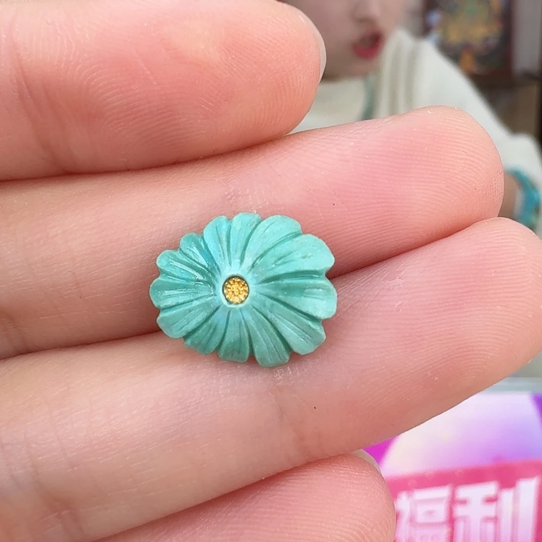 绿松石未镶嵌珠宝奇石