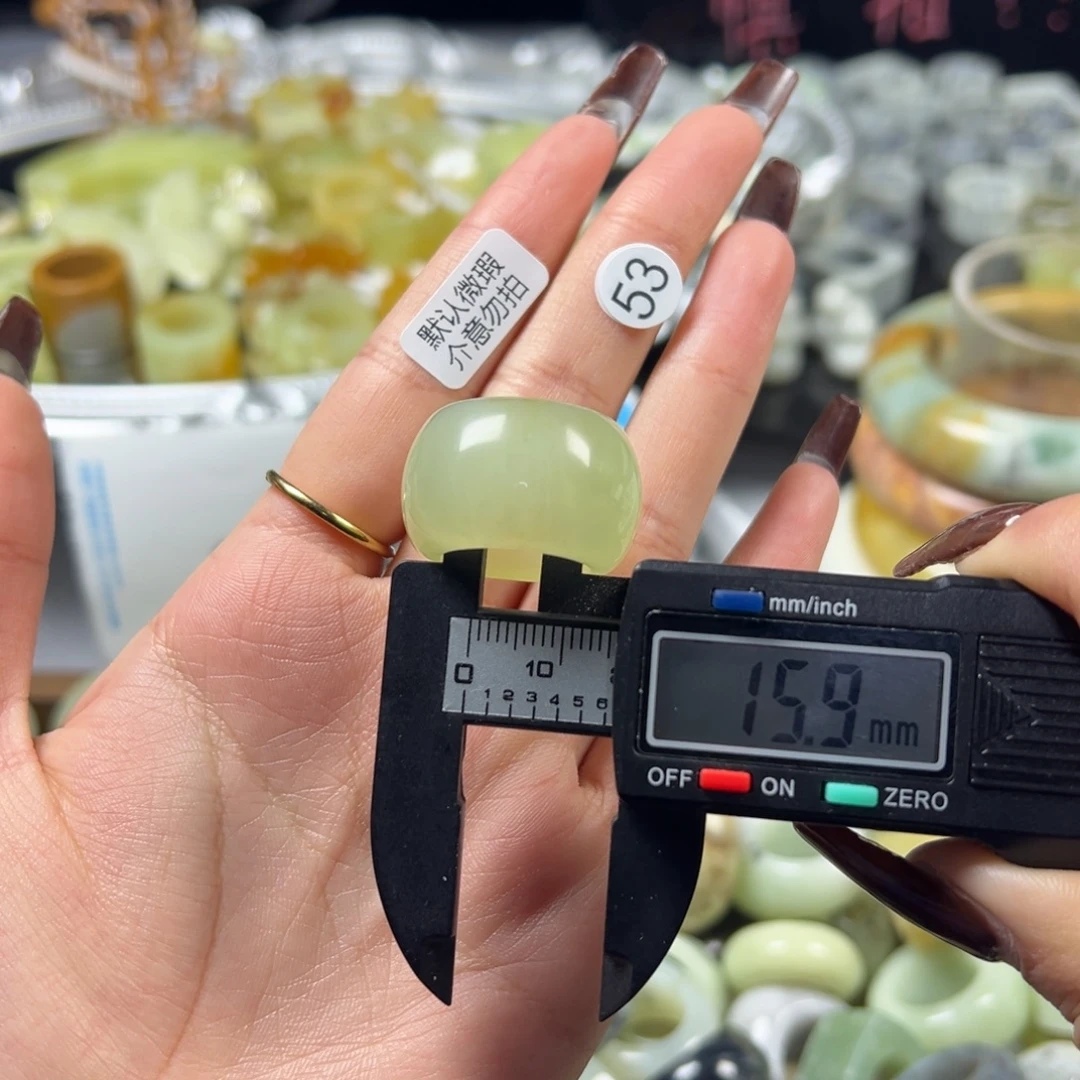 蛇纹石玉未镶嵌戒指