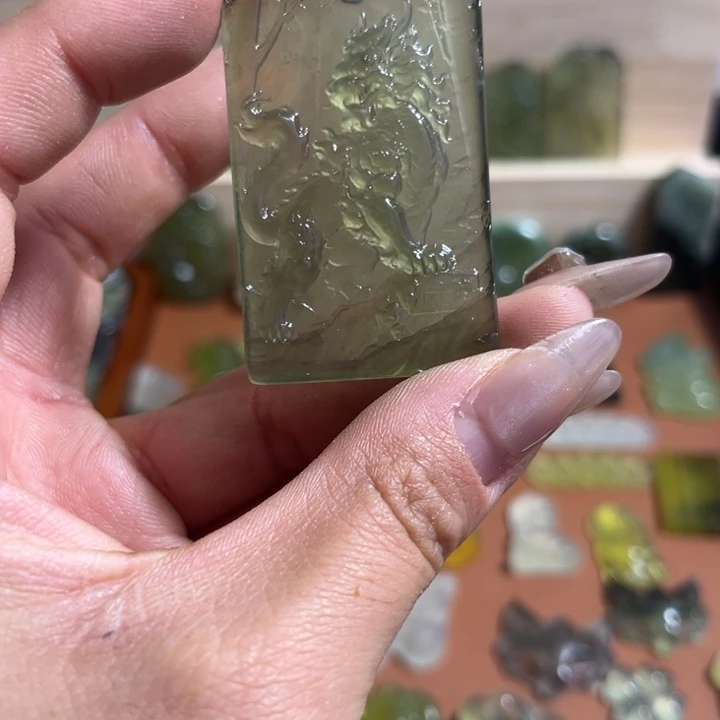 蛇纹石玉合金颈饰