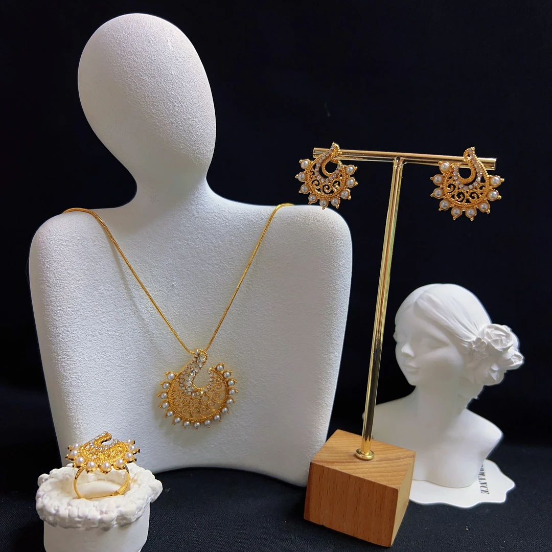 铜合金锆石项链 哈尼西牧时尚华丽三件套#0008813