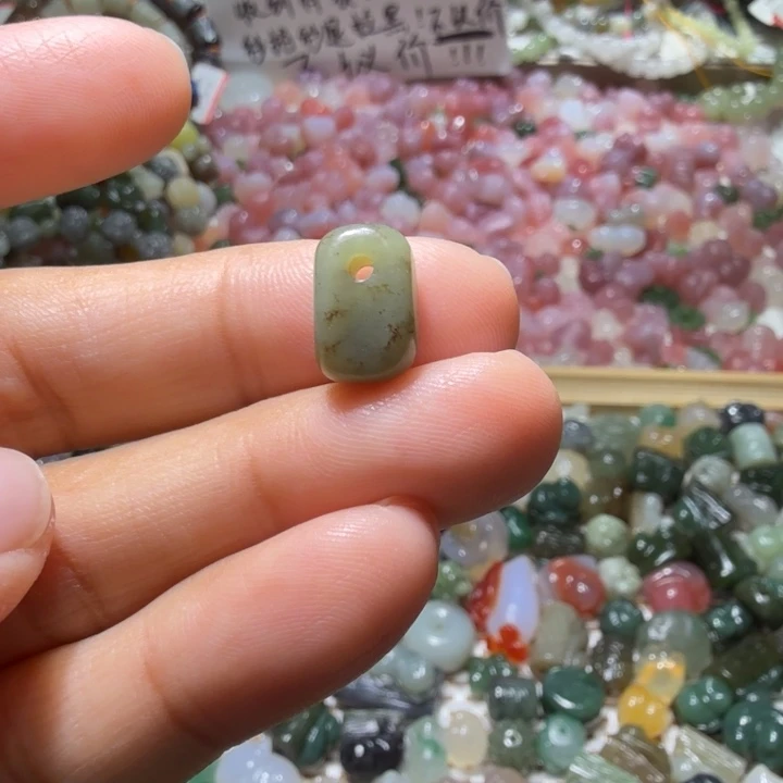 和田玉未镶嵌珠宝半成品