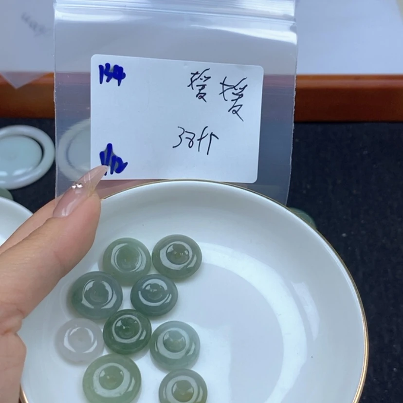 【闪购商品】翡翠颈饰未镶嵌媛*