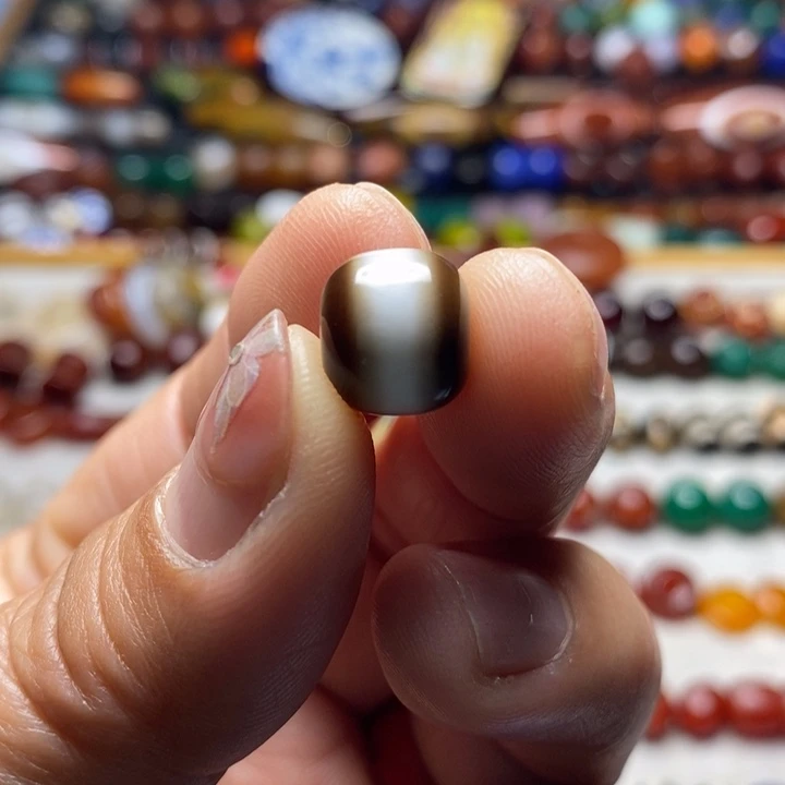 玛瑙/玉髓未镶嵌珠宝奇石