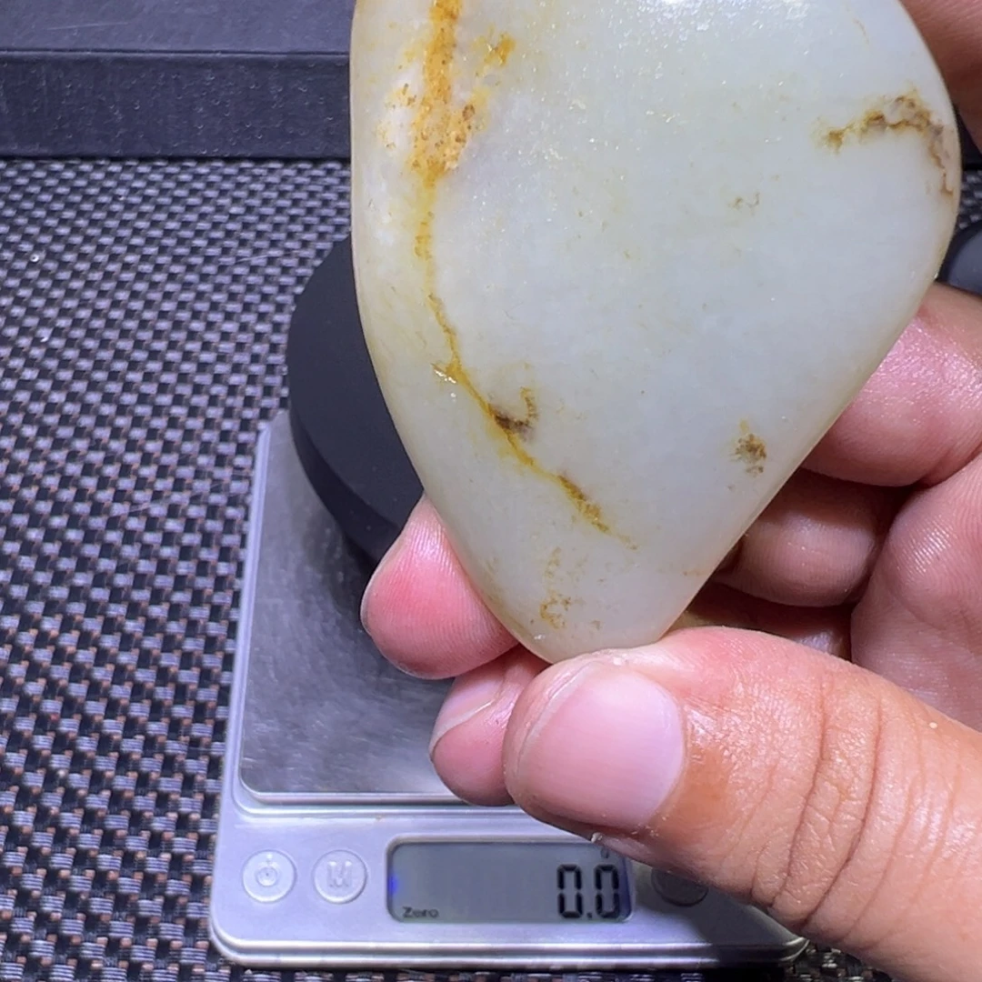 吊坠(不含链)未镶嵌和田玉（子料）110