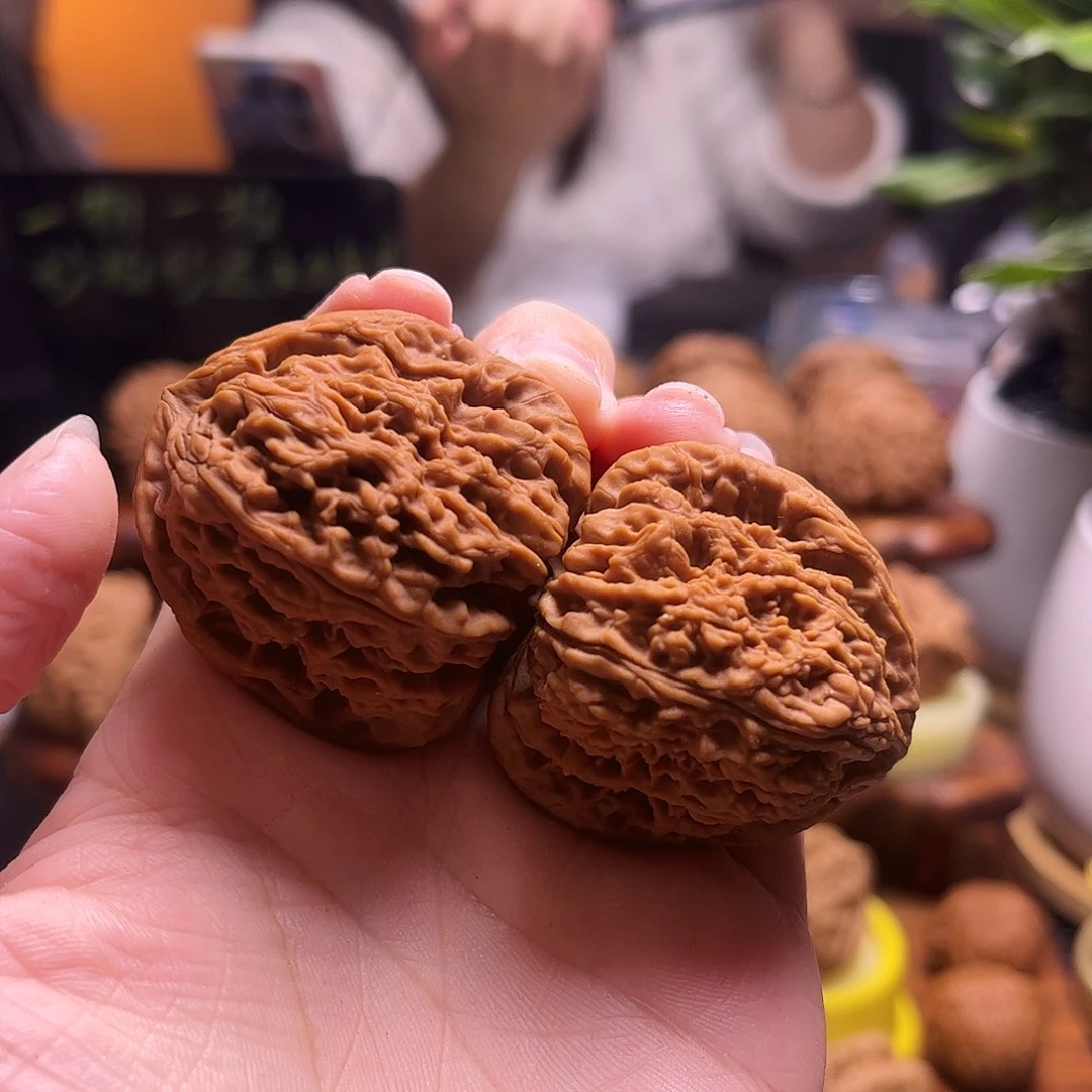 v***a文玩核桃把件39尺白茬南疆28