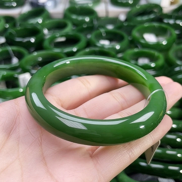 未镶嵌手镯和田玉（碧玉）