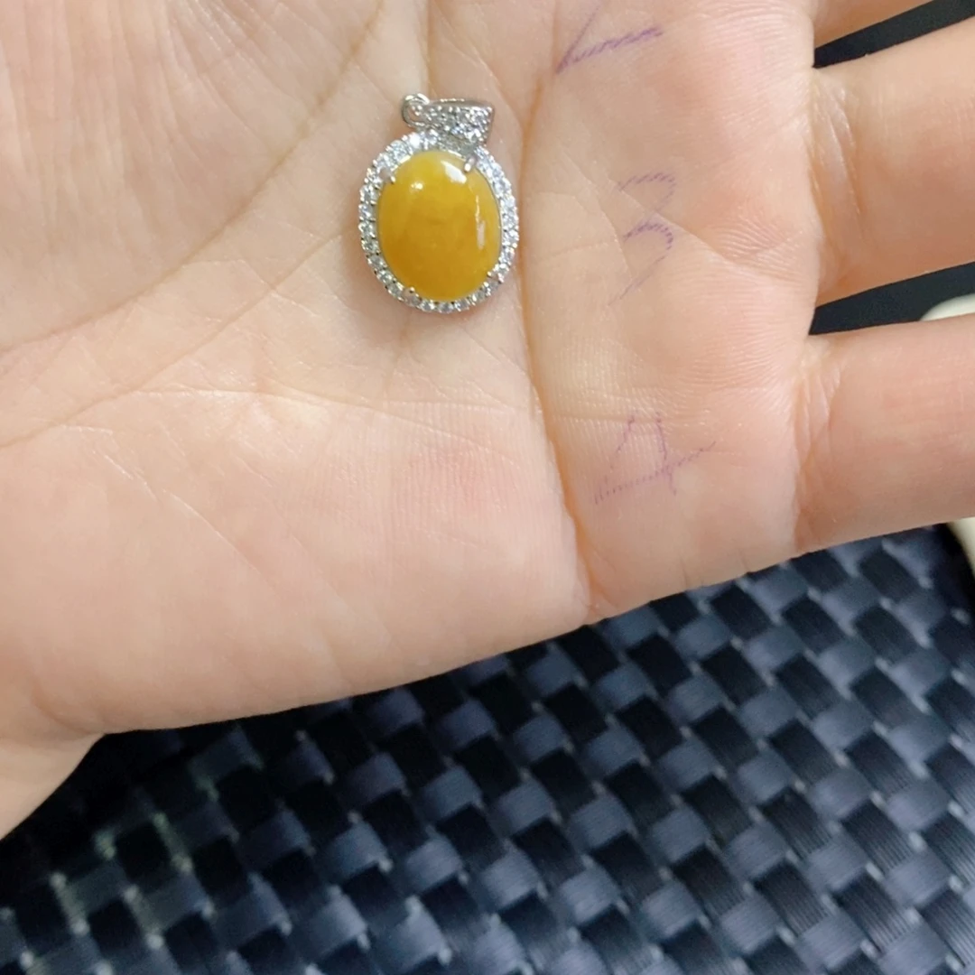 S***夏未镶嵌戒指翡翠缅甸