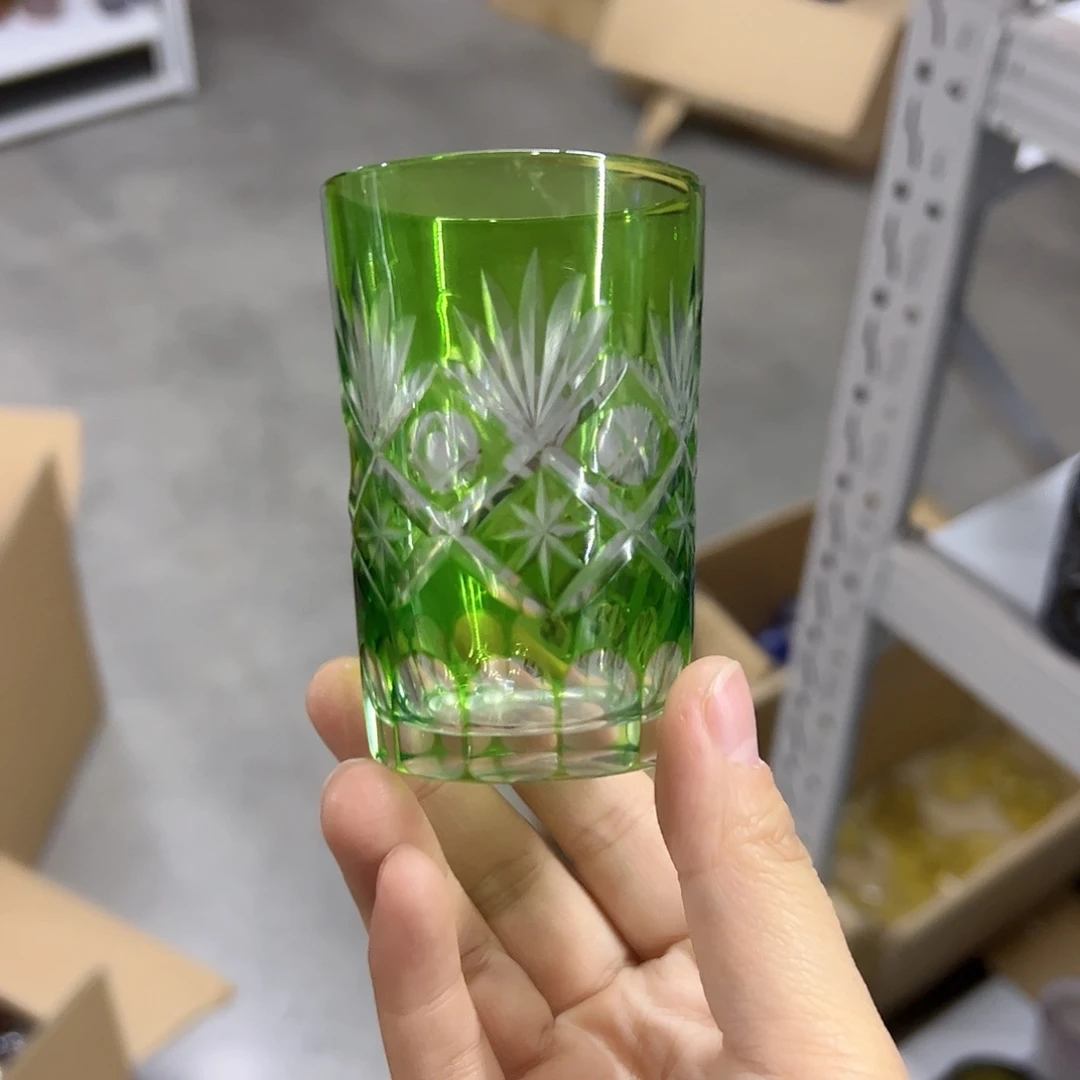 平底款水晶玻璃微瑕一个