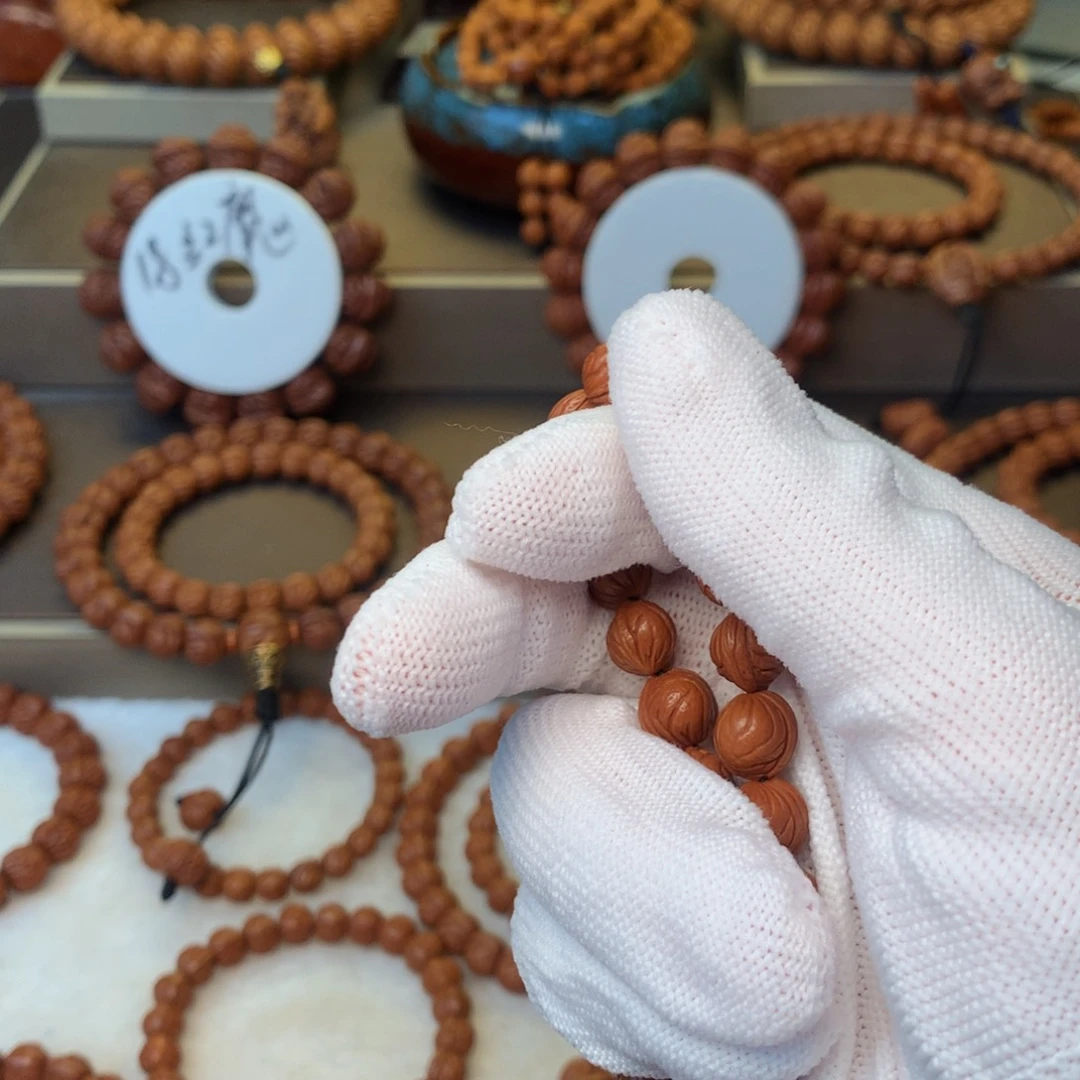 P***P桃核手串秦岭龙纹