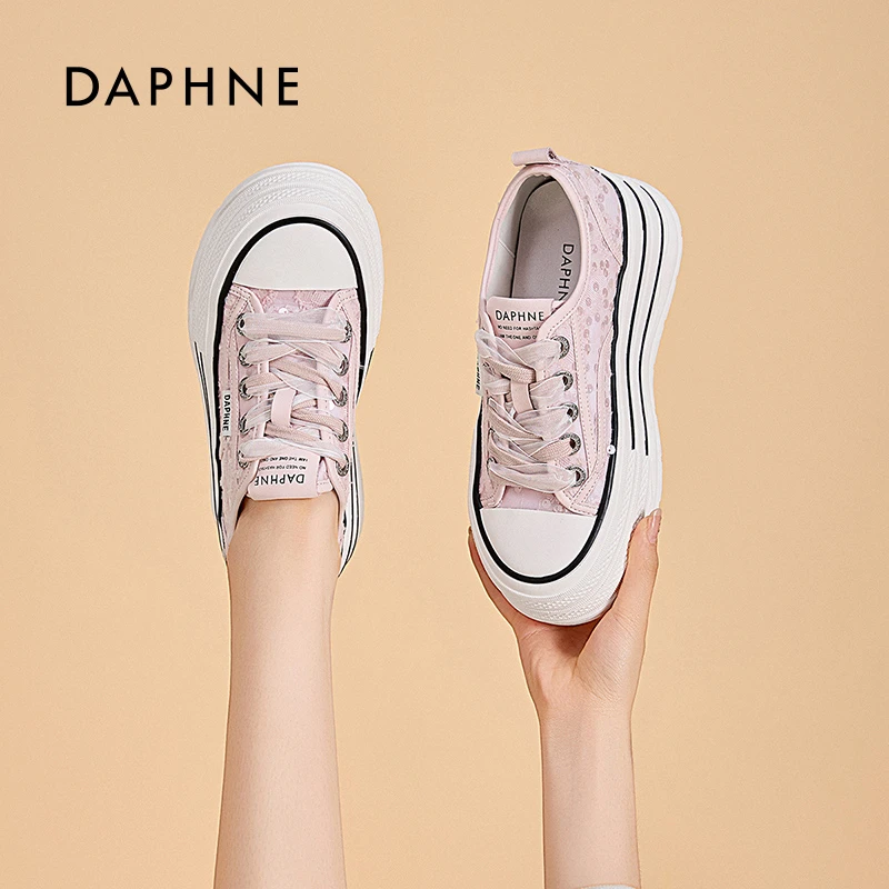 达芙妮正品板鞋女款2025春季时尚百搭系带潮流运动软底舒适休闲鞋
