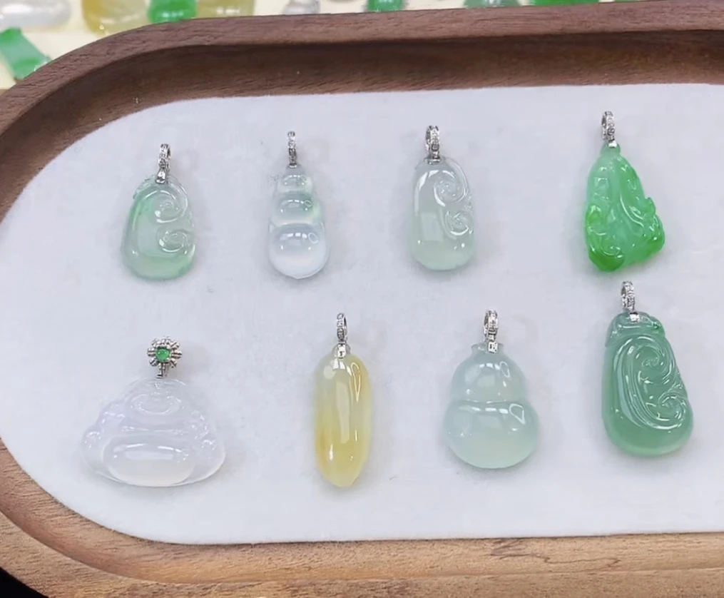 18K金精品吊坠16-5570-多样性发其一