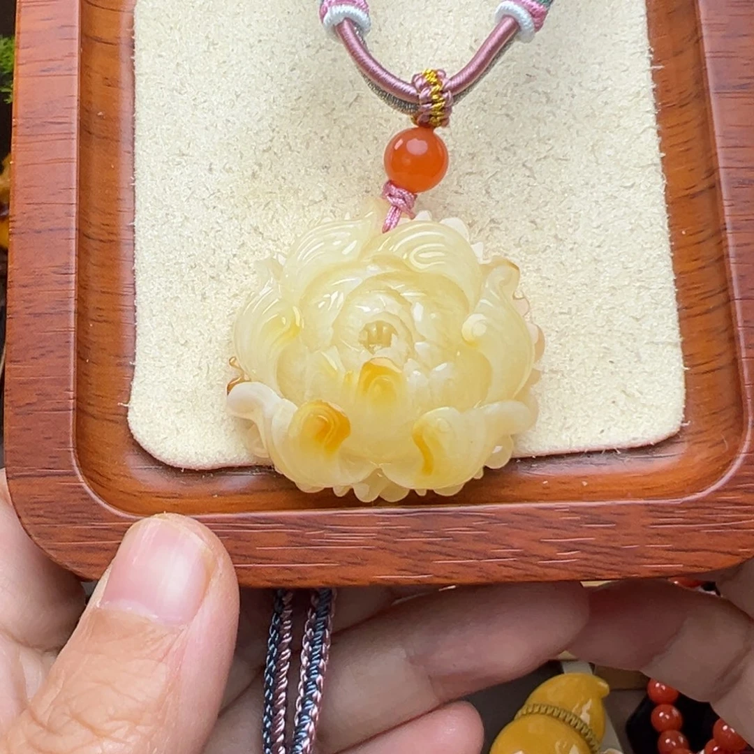 蜜蜡吊坠(赠链)未镶嵌