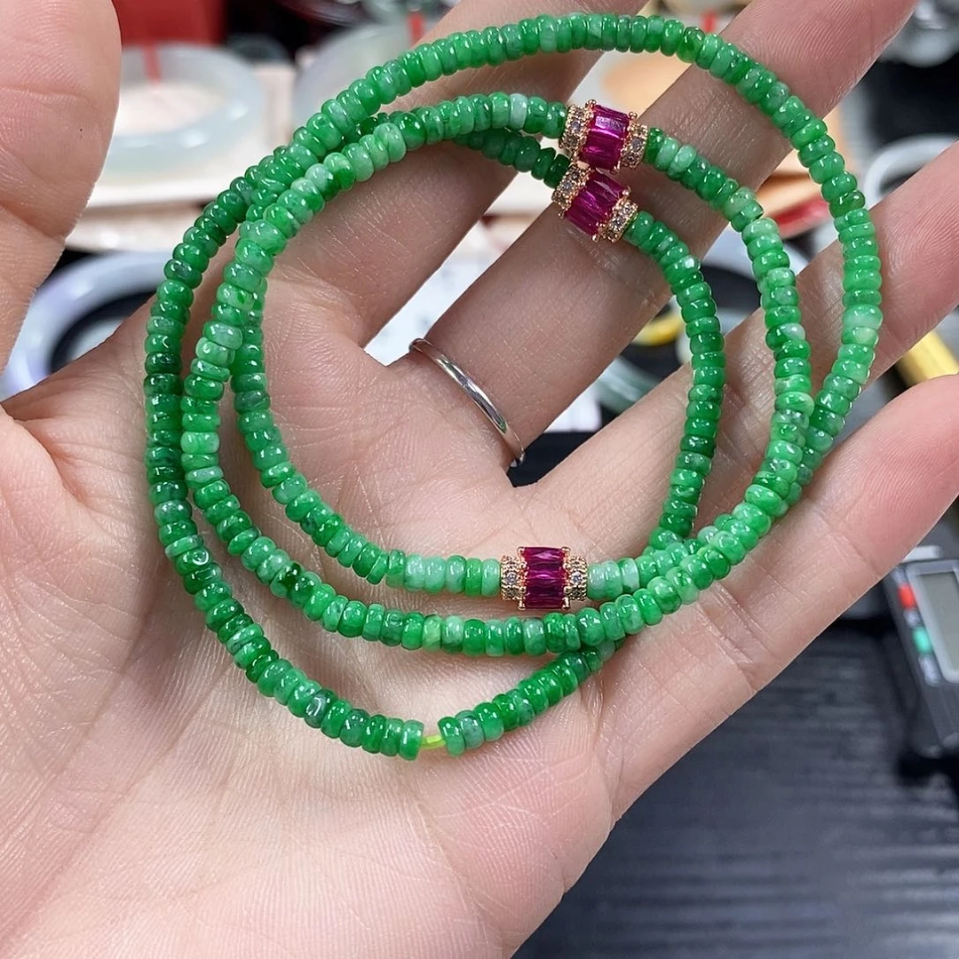 翡翠手链未镶嵌吕*天然翡翠