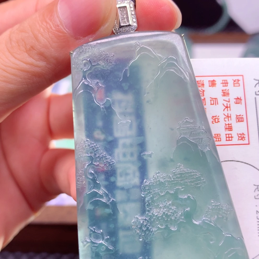 颈饰18K金镶嵌翡翠翡翠
