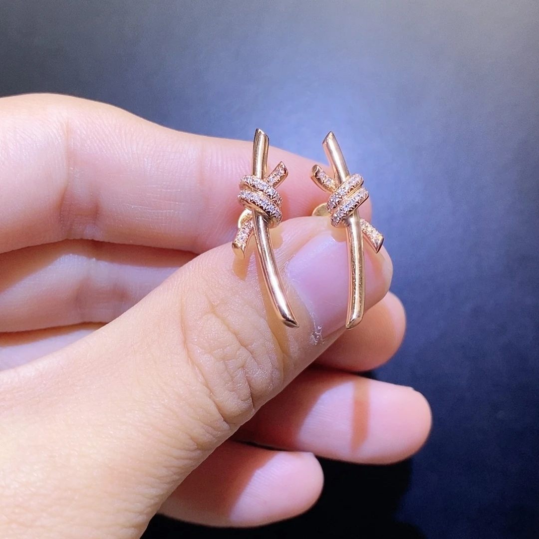 钻石耳饰18K金镶嵌绳结耳针k玫