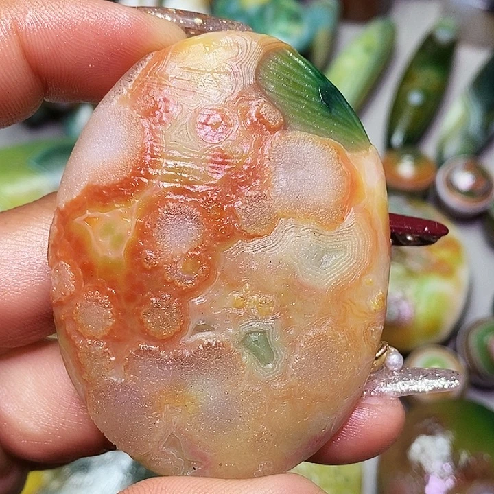 用***4玛瑙/玉髓未镶嵌珠宝奇石