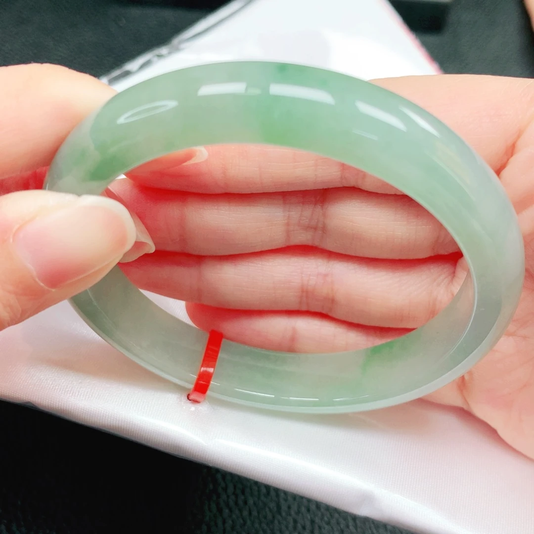 翡翠未镶嵌手镯58圈