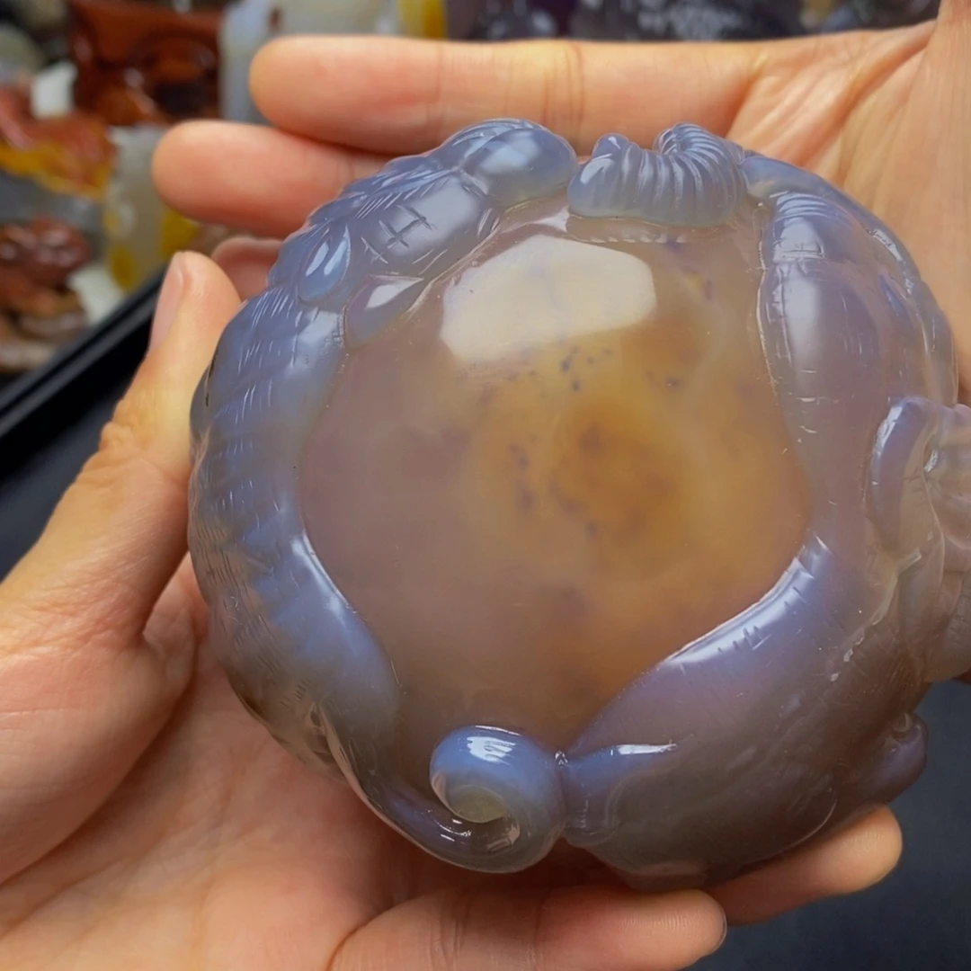 玛瑙/玉髓手把件未镶嵌大*哥
