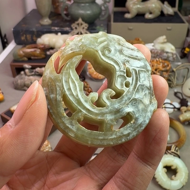 用***4和田玉（糖玉）未镶嵌颈饰