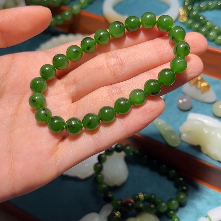 和田玉未镶嵌珠宝半成品俄碧阳绿红皮8m