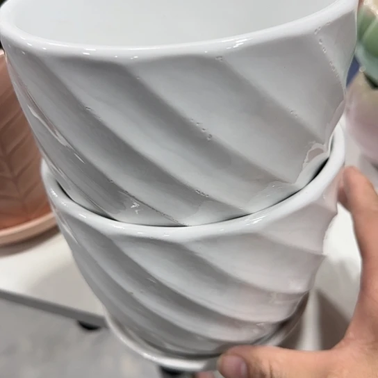 有孔！！有问题问客服，满9元包邮