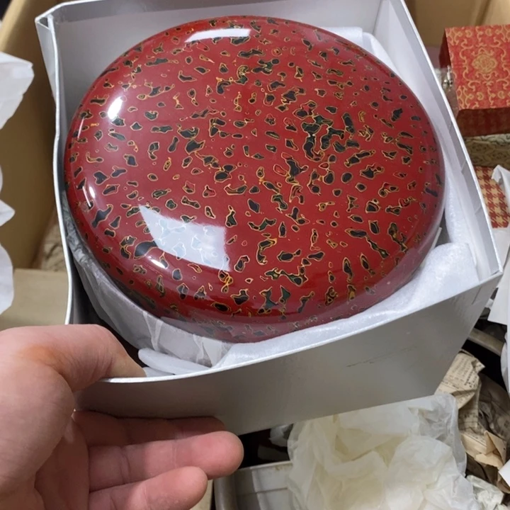 皮***姐中古品默认微瑕看好下手