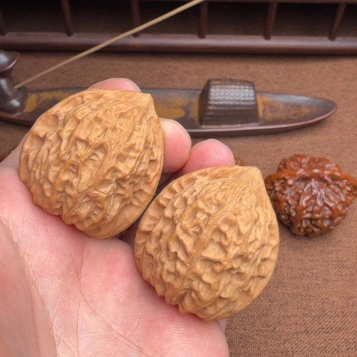 吊坠文玩核桃金牛36