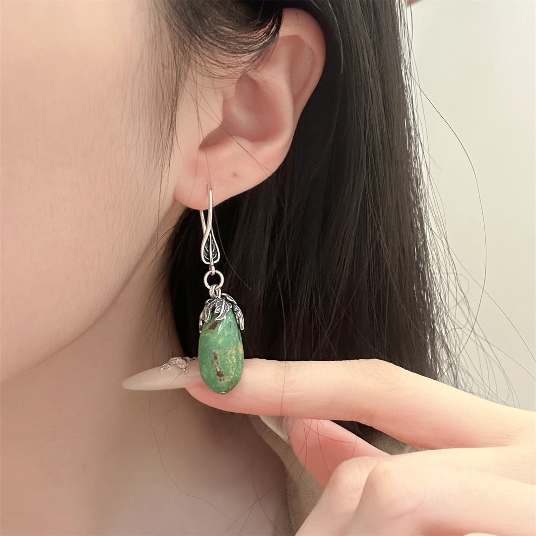 925银耳饰 E25598 绿色不规则石头叶子耳钩银耳环复古百搭民族风