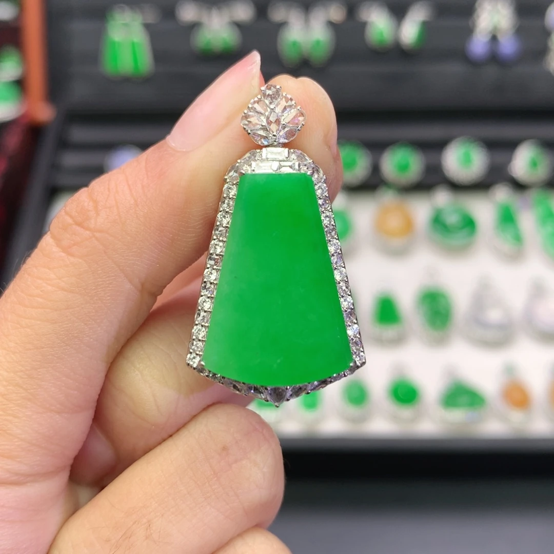 翡翠18K金镶嵌吊坠(不含链)