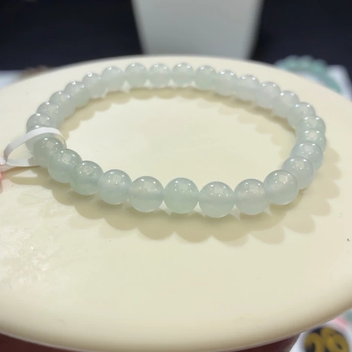 翡翠未镶嵌手链卡6.4