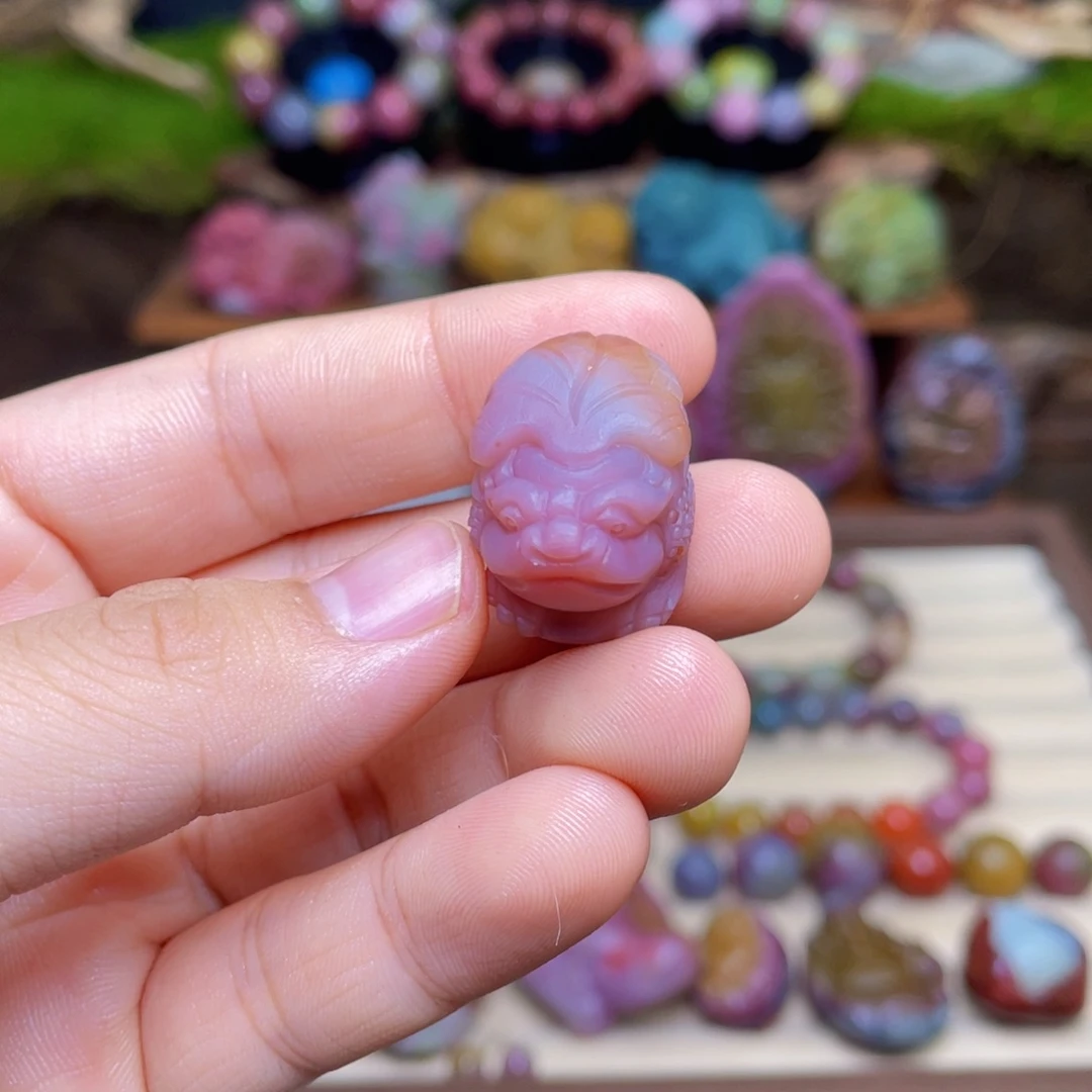 玛瑙/玉髓未镶嵌珠宝半成品盐源玛瑙金蟾