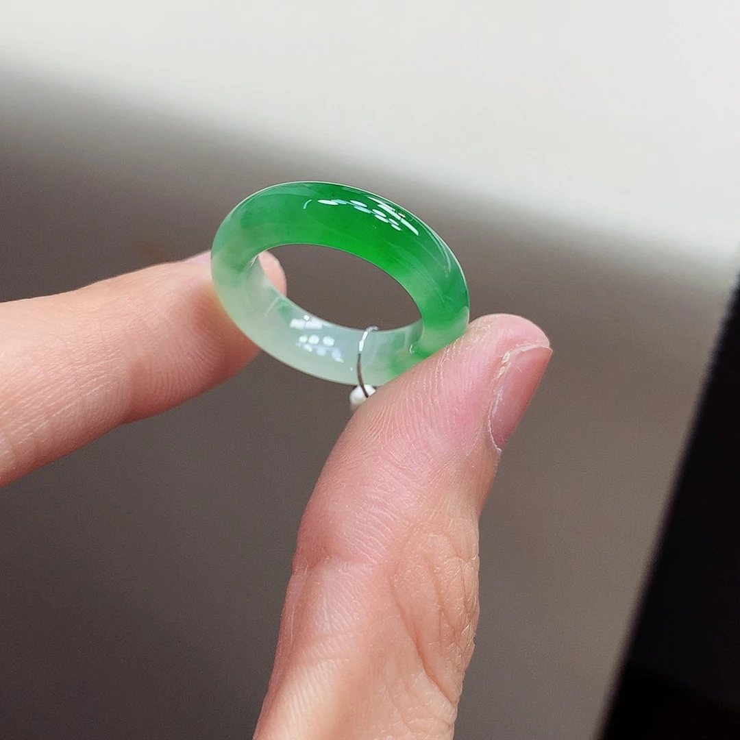 翡翠戒指未镶嵌11号