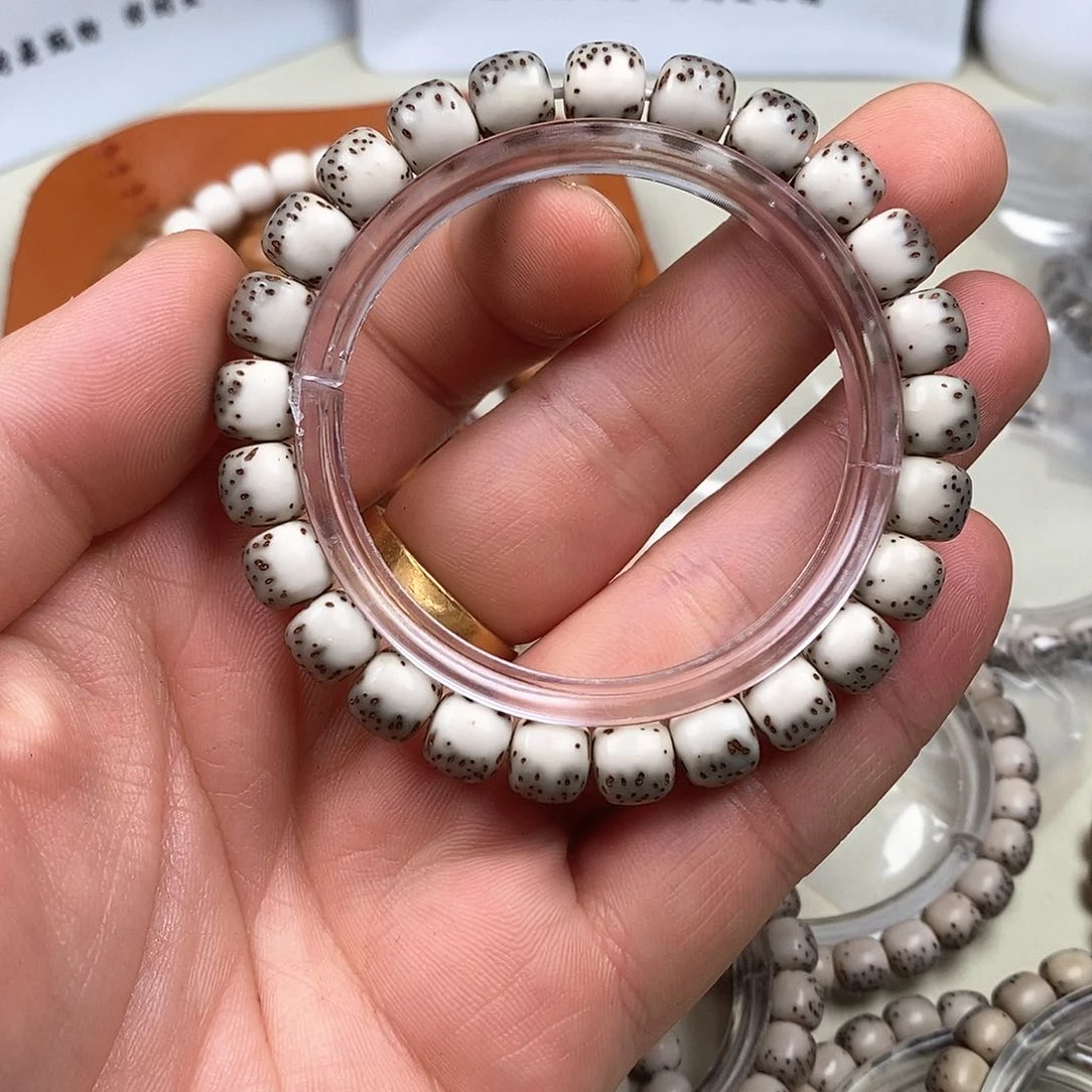 星月菩提手串石玉料河豚