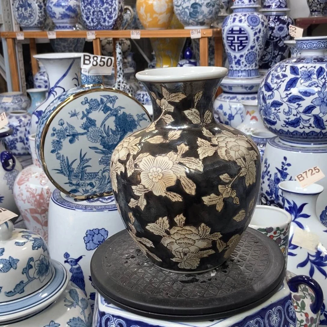 摆件花瓶手绘釉下彩