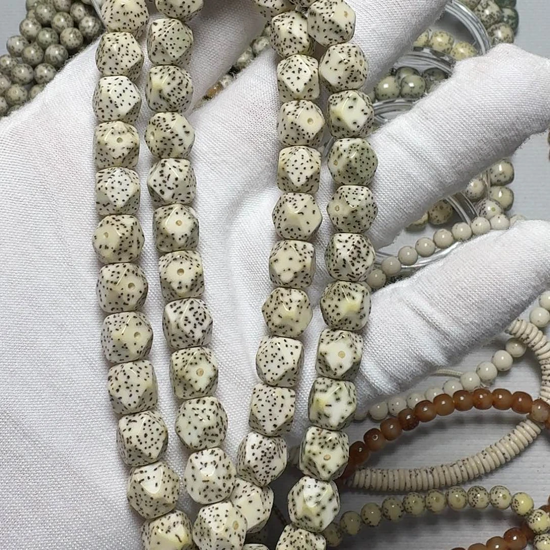 星月菩提手串原生态石玉料八棱星月菩提手持