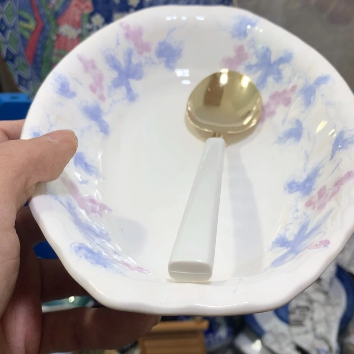 盘红*?没什么的吧哈哈不错了呢我们喜欢你们