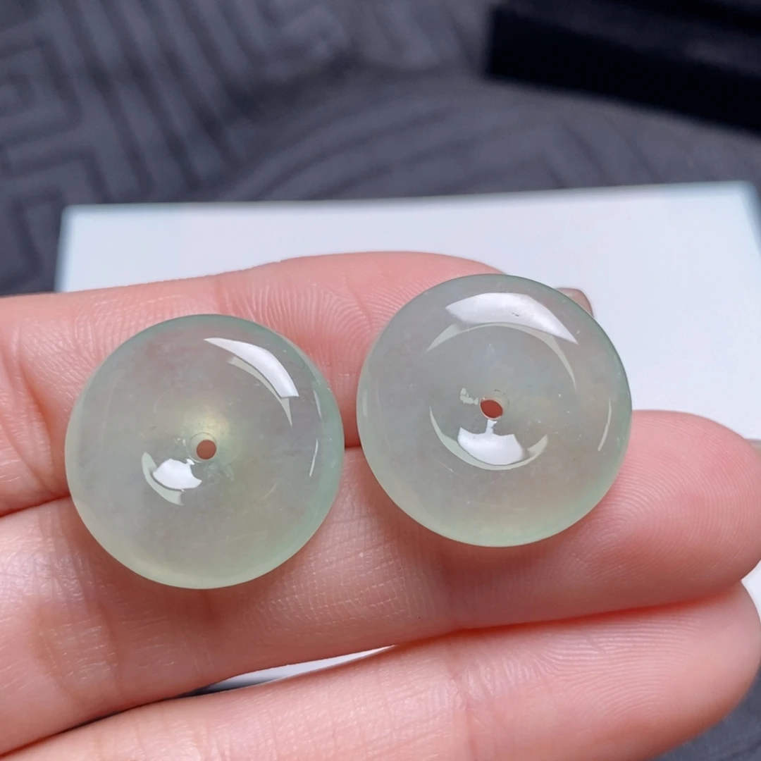 翡翠未镶嵌耳饰平安扣