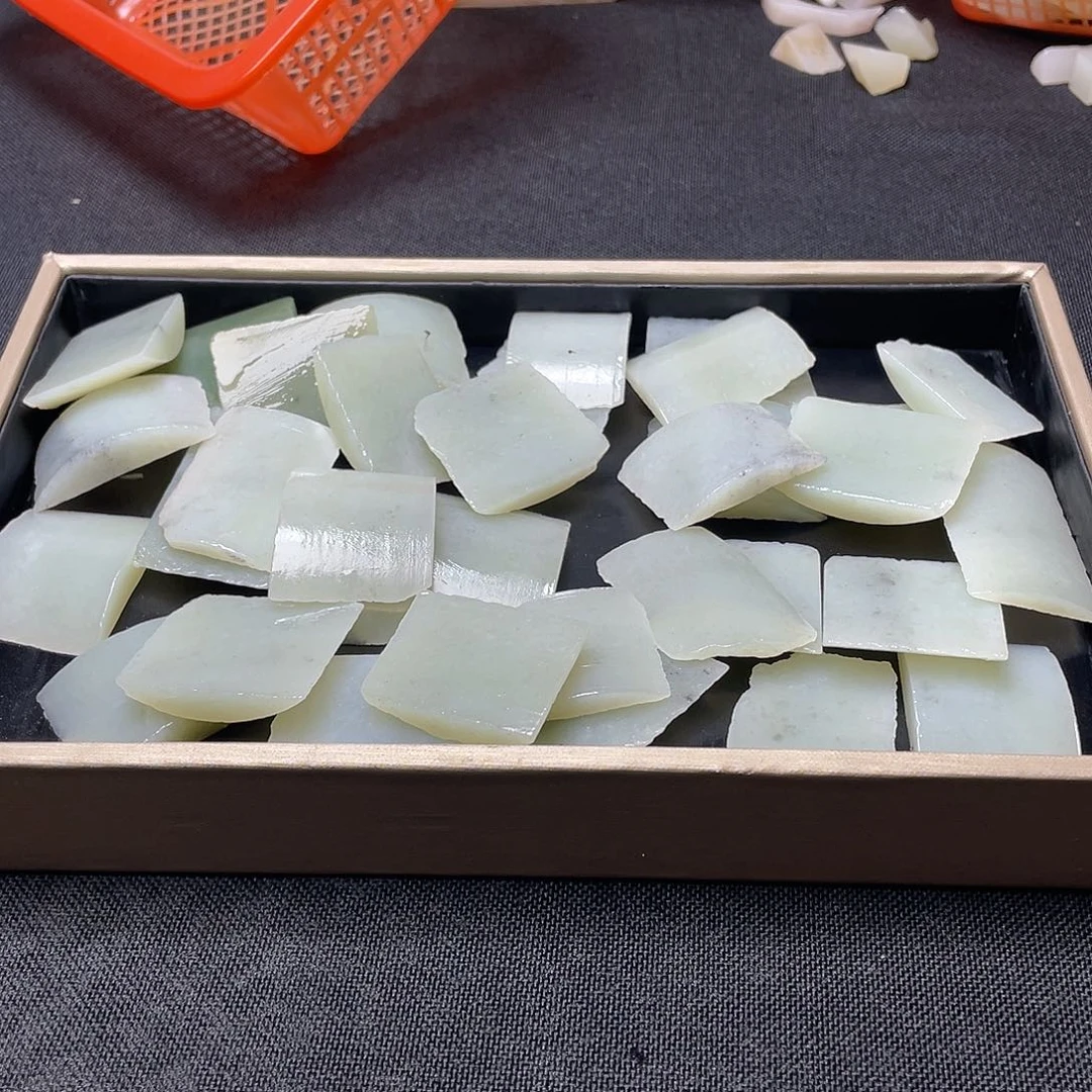 和田玉（糖玉）未镶嵌珠宝半成品