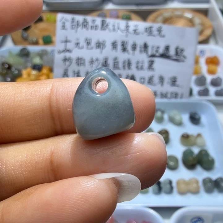 和田玉未镶嵌珠宝奇石
