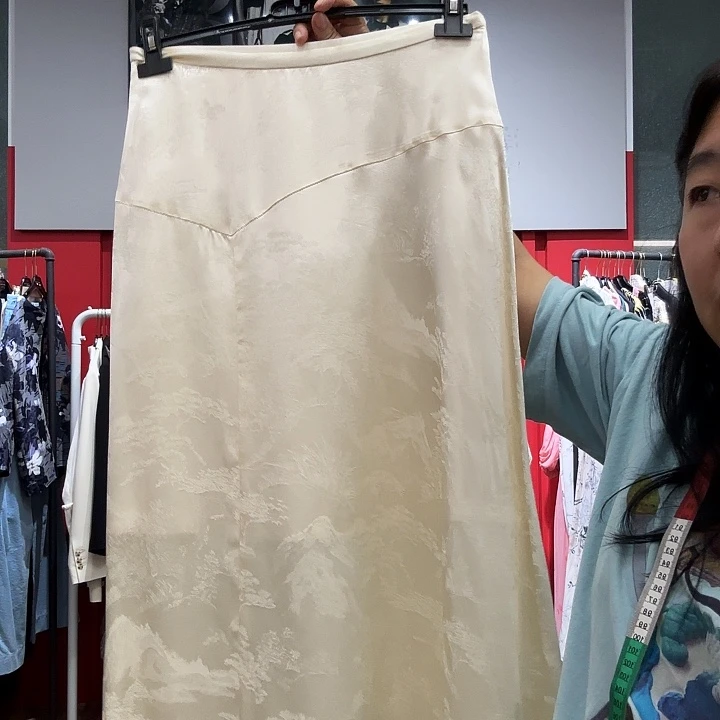 L女哥哥哥哥哈哈哈哈哥哥好