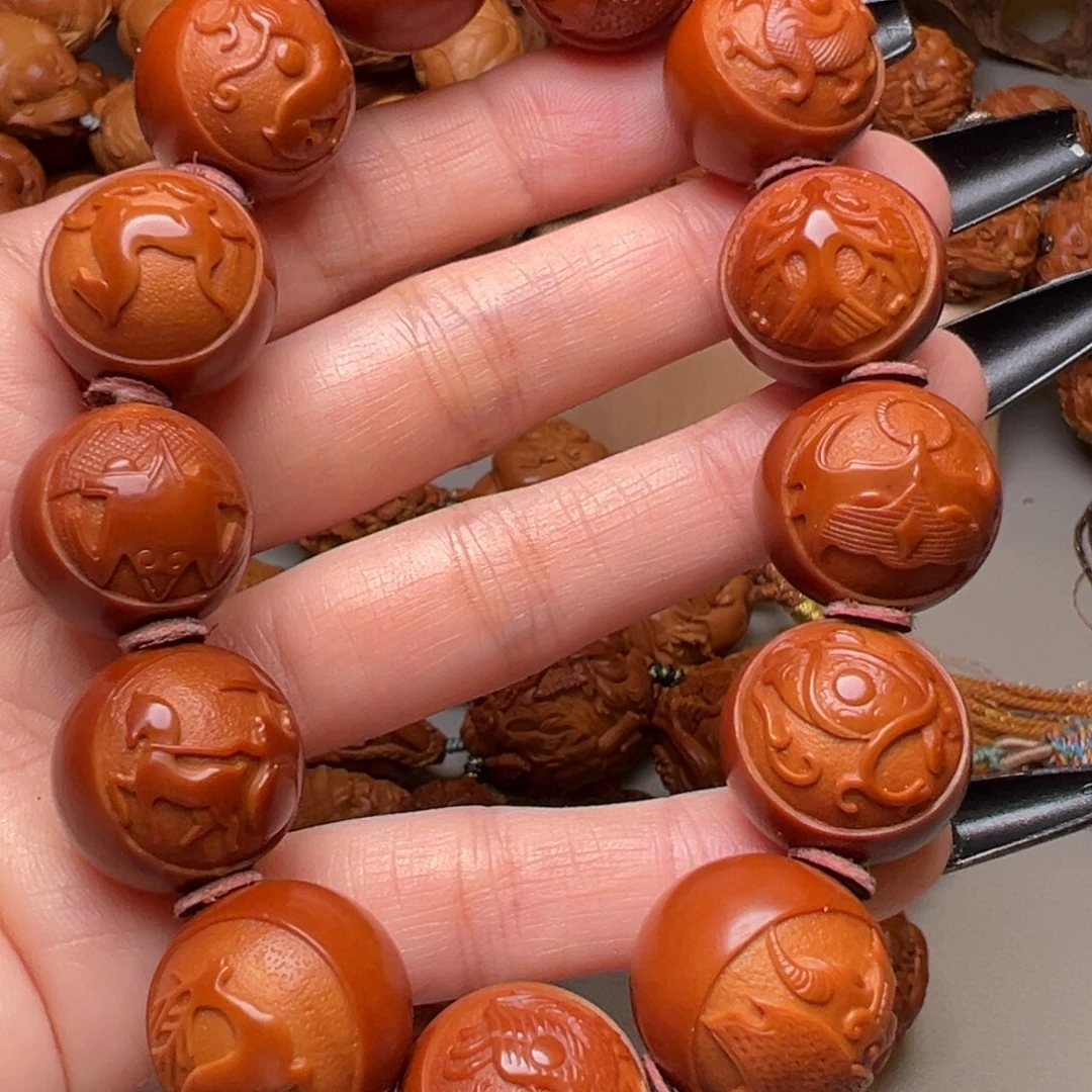 手串/手链橄榄核18+青铜兽面