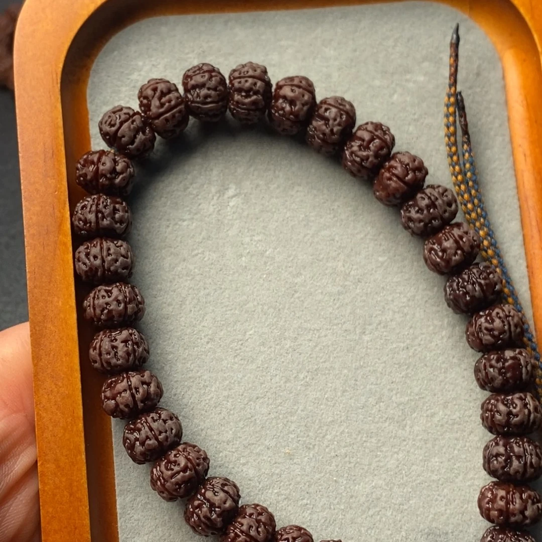 孬***吱吊坠金刚菩提老树王