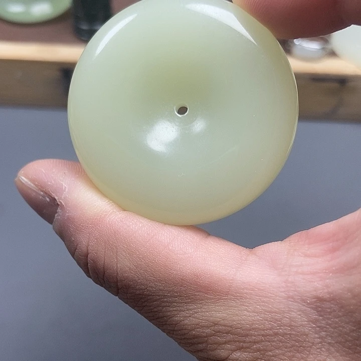 和田玉（糖玉）未镶嵌挂件