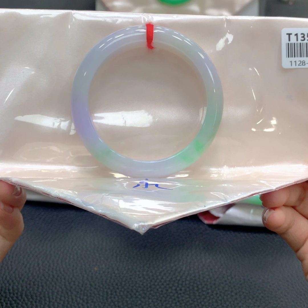 翡翠未镶嵌手镯11