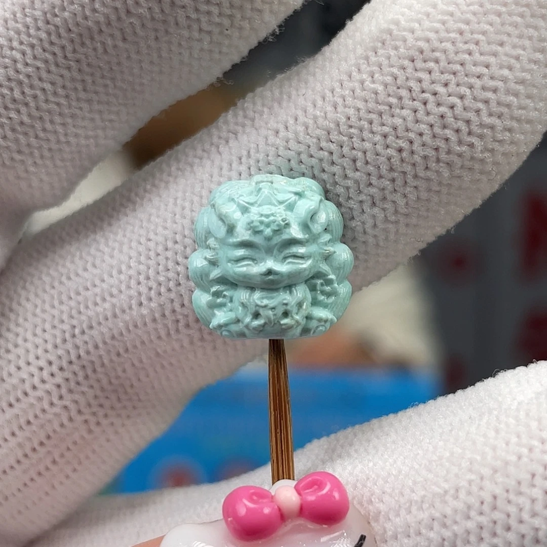 绿松石未镶嵌挂件