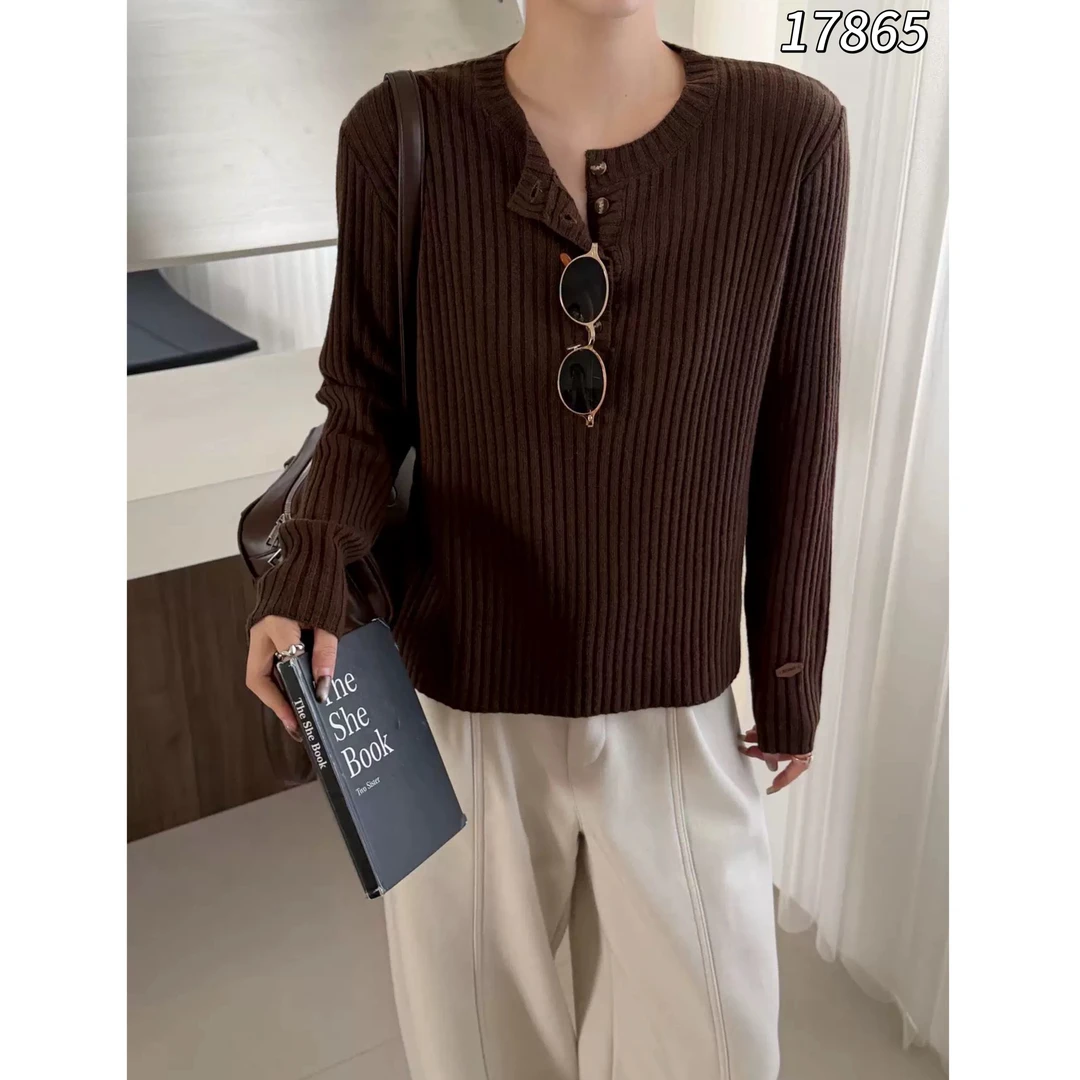 17865（部分无水洗唛介意慎拍）CHUXUN圆领坑条亨利领长袖针织衫