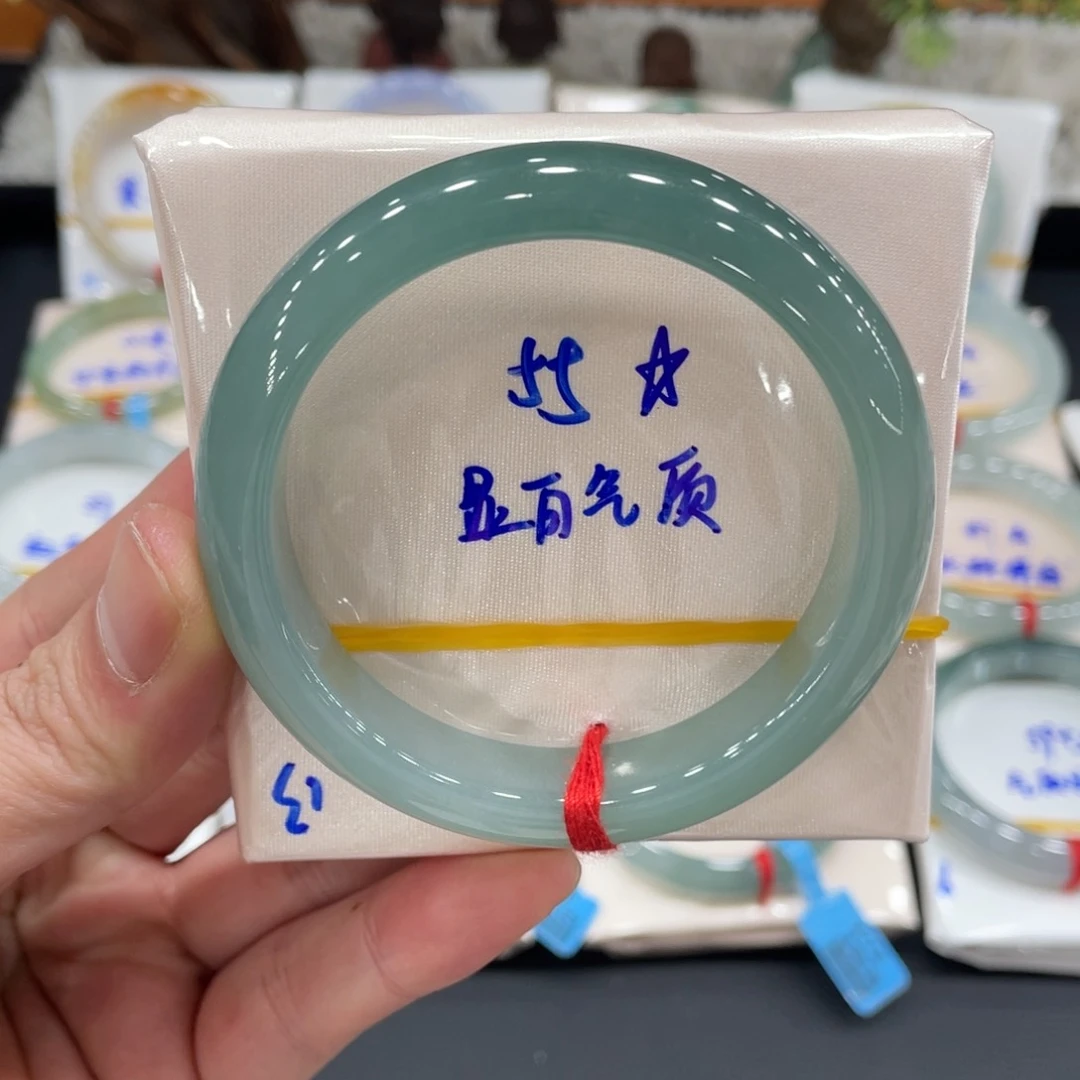 未镶嵌手镯翡翠翡翠
