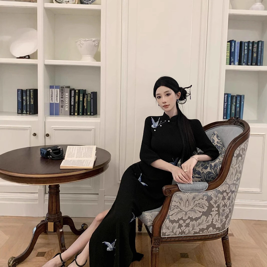 《紫蝶》新中式国风改良旗袍少女超气质显瘦长袖黑色连衣裙