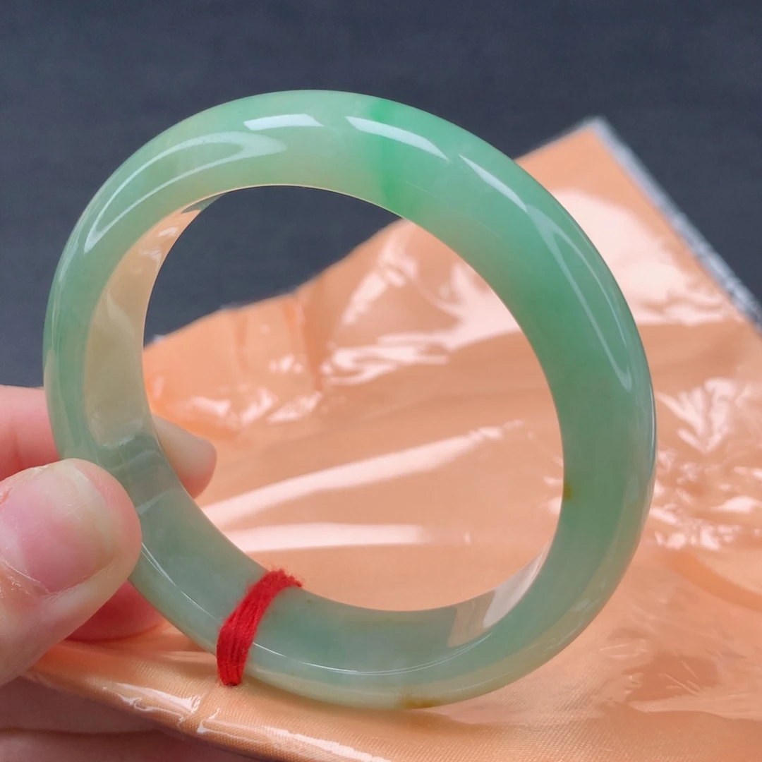 翡翠手镯未镶嵌，12号