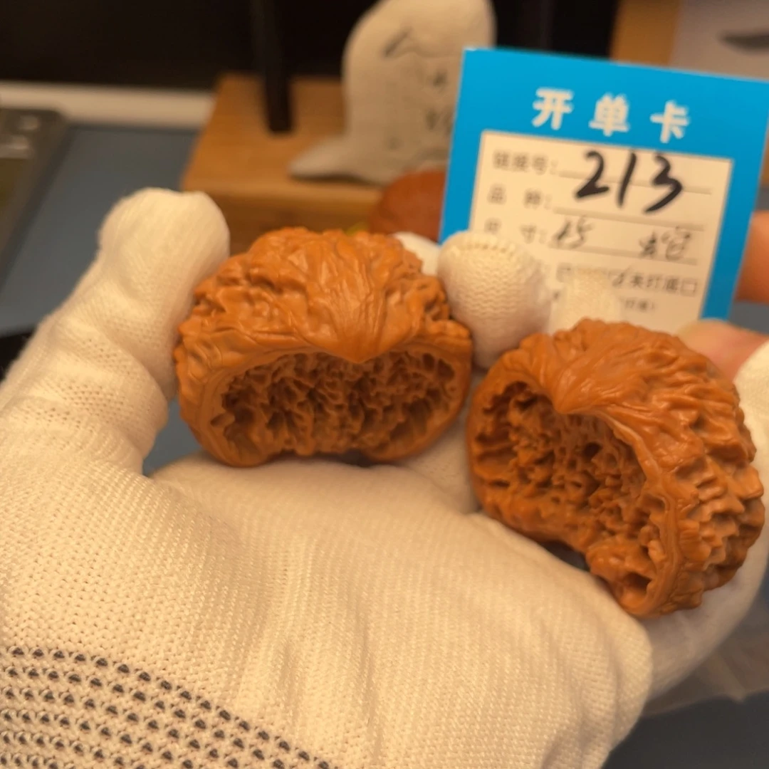 吊坠桃核文玩核桃
